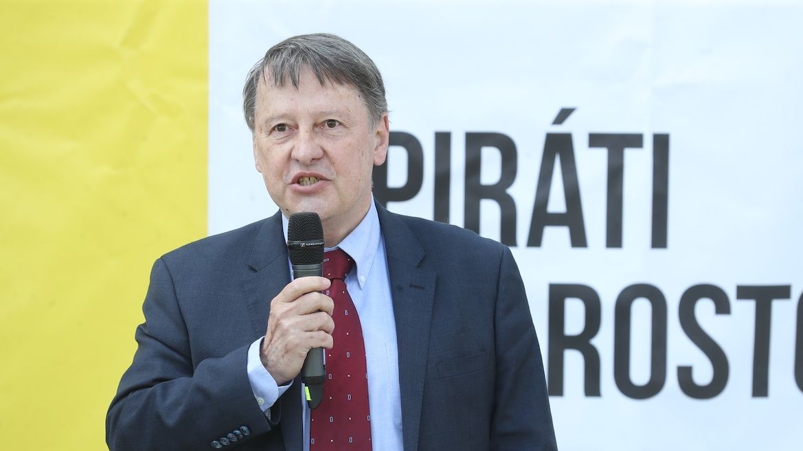 Kandidátem na ministra školství je ústavní právník Vladimír Balaš